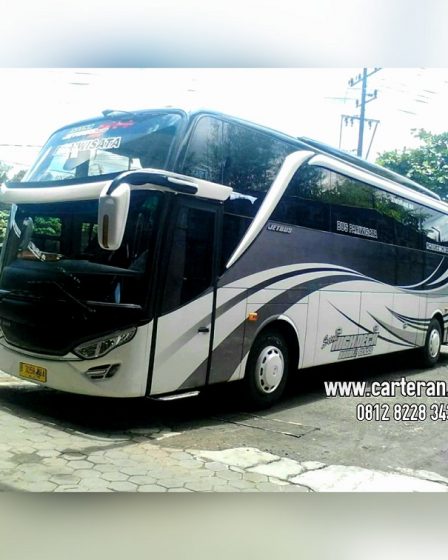 Bus Pariwisata Jakarta
